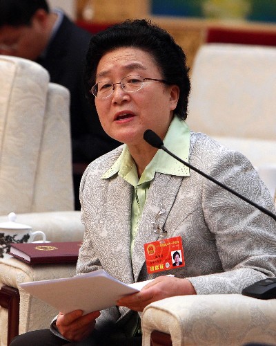 全國(guó)人大代表、北京大學(xué)人民醫(yī)院婦產(chǎn)科主任魏麗惠說(shuō),實(shí)現(xiàn)兩岸雙向旅游交流是兩岸同胞共同的愿望和要求。 新華社記者 鞠鵬 攝