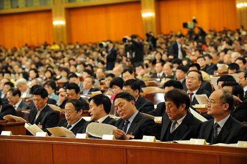 3月9日,全國(guó)政協(xié)十一屆二次會(huì)議在北京人民大會(huì)堂舉行第四次全體會(huì)議。 新華社記者 李學(xué)仁 攝