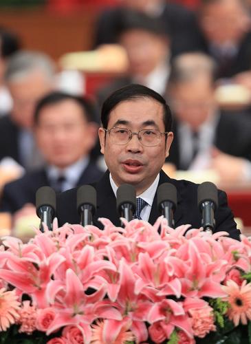 3月10日,全國政協(xié)十一屆三次會議在北京人民大會堂舉行第四次全體會議。這是周天鴻委員作《推進(jìn)網(wǎng)絡(luò)民主建設(shè) 建設(shè)新的有序民主參與渠道》的發(fā)言。 新華社記者 龐興雷 攝