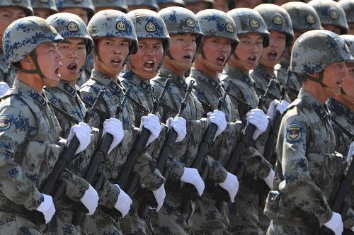 這是空降兵方隊(duì)。 新華社記者 王建華 攝