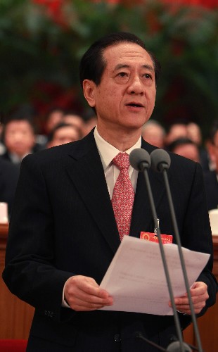 3月10日,十一屆全國(guó)人大一次會(huì)議在北京人民大會(huì)堂舉行第三次全體會(huì)議。 大會(huì)主席團(tuán)常務(wù)主席、執(zhí)行主席韓啟德主持會(huì)議。 新華社記者鞠鵬攝