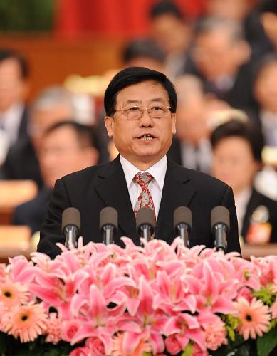 3月10日,全國(guó)政協(xié)十一屆三次會(huì)議在北京人民大會(huì)堂舉行第四次全體會(huì)議。這是張化本委員作與蔡耀軍委員《加大行政信息公開(kāi)與監(jiān)督力度》的聯(lián)合發(fā)言。 新華社記者 黃敬文 攝