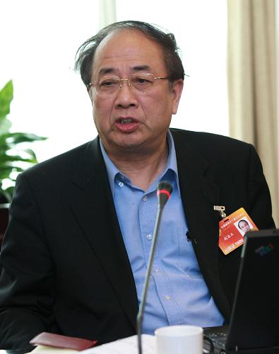 全國政協(xié)委員趙啟正說,上海世博會是展示真實中國的最好機會,是公共外交大舞臺,中國人愿為世界和諧貢獻自己的力量。新華社記者 龐興雷 攝