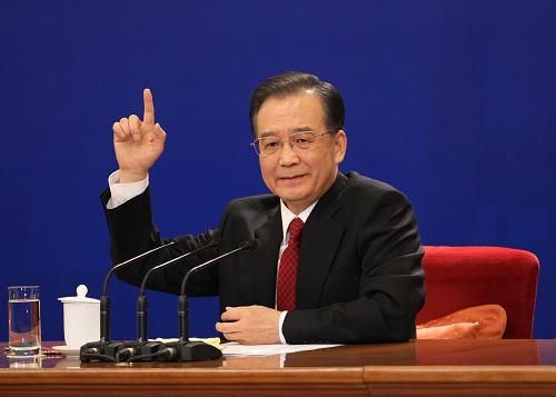 3月14日,國(guó)務(wù)院總理溫家寶在北京人民大會(huì)堂與中外記者見(jiàn)面,并回答記者提問(wèn)。 新華社記者劉衛(wèi)兵 攝