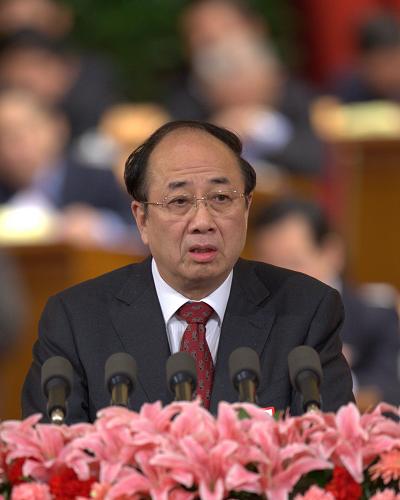 這是趙啟正委員代表全國(guó)政協(xié)外事委員會(huì)作《中國(guó)公眾的國(guó)際意識(shí)務(wù)求與時(shí)俱進(jìn)》的發(fā)言。新華社記者 黃敬文 攝