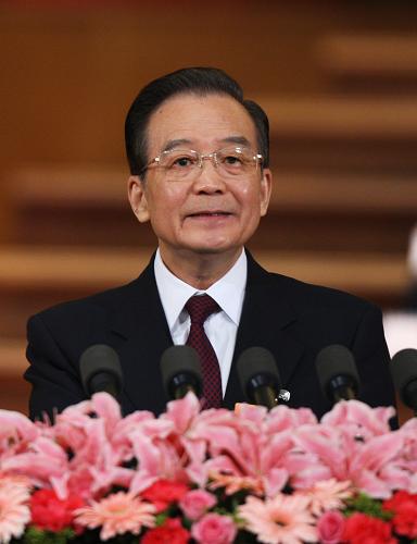 3月5日,第十一屆全國人民代表大會(huì)第五次會(huì)議在北京人民大會(huì)堂開幕。國務(wù)院總理溫家寶作政府工作報(bào)告。 新華社記者 姚大偉 攝