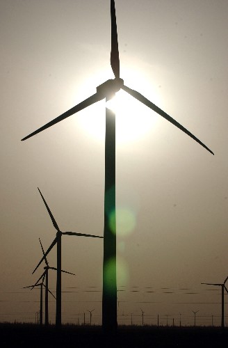 這是甘肅酒泉市風(fēng)電基地(12月3日攝)。 新華社記者 張錳 攝