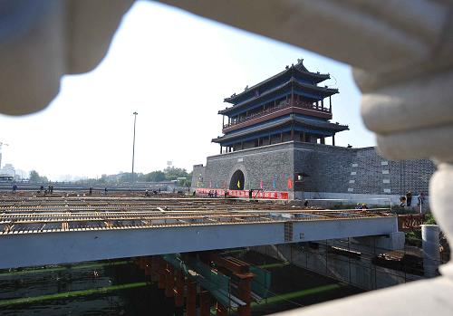 正在建設(shè)中的北京永定門廣場(8月12日攝)。新華社記者羅曉光攝