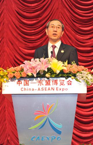 10月20日,第六屆中國-東盟博覽會在廣西南寧國際會展中心開幕。這是廣西壯族自治區(qū)主席馬飚在開幕式上致辭。新華社記者周華攝