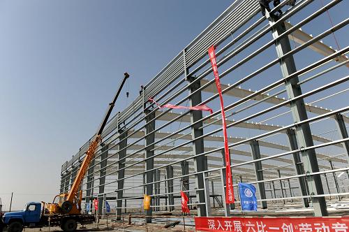 這是建設(shè)中的華電曹妃甸重工裝備制造基地項(xiàng)目(3月16日攝)。新華社記者 李俊義 攝