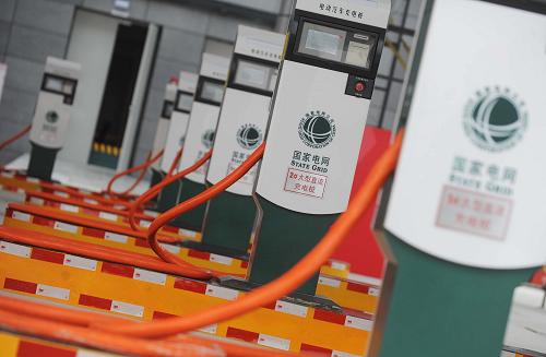 這是成都石羊電動(dòng)車充電站的充電樁(5月28日攝)。新華社記者 江宏景 攝