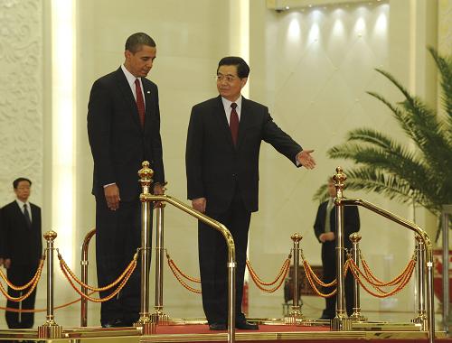 11月17日上午,國家主席胡錦濤在北京人民大會堂北大廳為美國總統(tǒng)奧巴馬訪華舉行歡迎儀式。 新華社記者 李學仁 攝