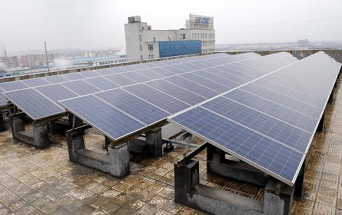 這是新余市太陽(yáng)能光伏工程房頂(1月22日攝)。新華社記者 周科 攝