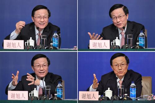 3月7日,財政部部長謝旭人在回答記者提問(拼版照片)。新華社記者 邢廣利 岳月偉 攝