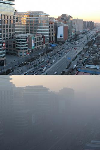 這張拼版照片顯示的是:2013年1月9日8時左右拍攝的北京一條大街的街景(上圖);2013年1月12日8點左右,同一條大街被霧霾籠罩(下圖)。 1月10日晚間開始籠罩京城的霧霾仍在繼續(xù),12日北京PM2.5指數(shù)瀕臨“爆表”,空氣質(zhì)量持續(xù)六級嚴(yán)重污染。北京環(huán)境監(jiān)測中心專家表示,從污染形勢預(yù)報的分析結(jié)果看,此次影響北京市的重污染過程在1月14日之前不會發(fā)生明顯改善。新華社發(fā)(王躍嶺 攝)