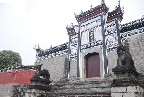 這是湖北宜昌三峽壩區(qū)老黃陵廟(9月12日攝)。新華社記者 高亢 攝