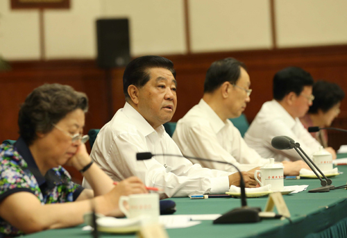 9月4日,人民政協(xié)理論研究工作座談會(huì)在北京開(kāi)幕。中共中央政治局常委、全國(guó)政協(xié)主席賈慶林出席開(kāi)幕式并發(fā)表重要講話。新華社記者 劉衛(wèi)兵 攝