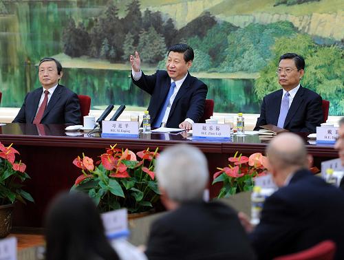12月5日,中共中央總書記習(xí)近平在北京人民大會堂與在華工作的外國專家親切座談。新華社記者 李濤 攝