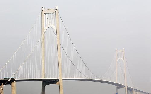 這是12月19日拍攝的南京長江四橋。新華社發(fā)(周海軍 攝)