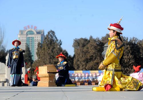 1月30日,演員在進行仿清祭地表演。新華社記者 公磊 攝
