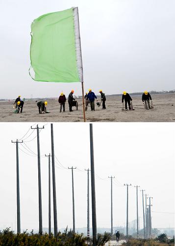 上圖:2012年4月9日,工人在上海迪士尼項(xiàng)目工地平整場地;下圖:2010年11月5日拍攝的正式開工前的上海迪士尼項(xiàng)目所在地(拼版圖片)。自2011年4月8日以來,包括真空預(yù)壓在內(nèi),上海迪士尼項(xiàng)目工地上共有9大類60余項(xiàng)工程陸續(xù)開工。截至今年3月底,迪士尼項(xiàng)目的“圍場河”已完成土方開挖總量的98%,中心湖的土方工程完成了約84%。作為全球第6個、我國內(nèi)地第1個迪士尼主題樂園,上海迪士尼項(xiàng)目預(yù)計(jì)2015年底建成開園。它將會是一座“神奇王國”風(fēng)格的主題樂園,在保持迪士尼原汁原味的同時,充分尊重并體現(xiàn)中國特色。新華社發(fā)(鈕一新 攝)