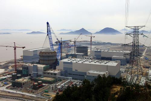 1月29日,在浙江臺(tái)州三門(mén)縣在建核電站,1號(hào)機(jī)組完成安全殼封頂。新華社發(fā)