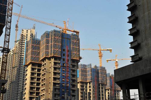 這是長沙主城區(qū)一處商品房施工現(xiàn)場(11月13日攝)。新華社記者 龍弘濤 攝