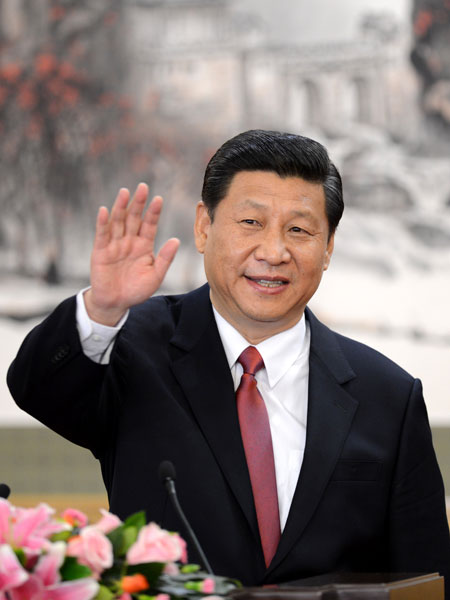 11月15日,剛剛在中共十八屆一中全會上當(dāng)選的中共中央總書記習(xí)近平和中央政治局常委李克強、張德江、俞正聲、劉云山、王岐山、張高麗在北京人民大會堂同采訪十八大的中外記者親切見面。這是習(xí)近平總書記發(fā)表講話。新華社記者 謝環(huán)馳 攝