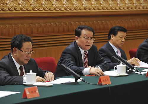 12月25日,中共中央政治局常委李長春在北京人民大會堂出席《馬克思恩格斯文集》《列寧專題文集》出版座談會并講話。 新華社記者 李學(xué)仁 攝