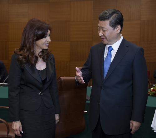 9月5日,國家主席習(xí)近平在圣彼得堡會見阿根廷總統(tǒng)克里斯蒂娜。新華社記者 黃敬文 攝