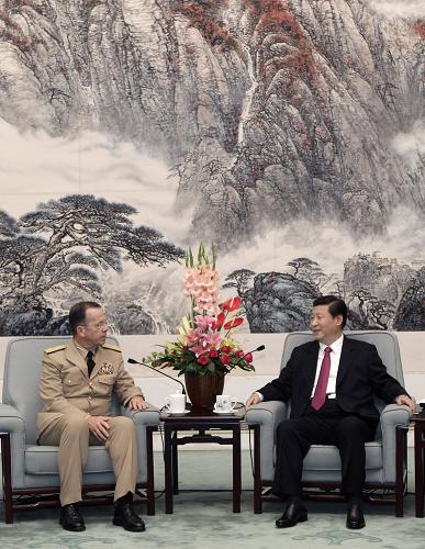7月11日,國(guó)家副主席、中央軍委副主席習(xí)近平在北京人民大會(huì)堂會(huì)見(jiàn)美軍參聯(lián)會(huì)主席馬倫。新華社記者 龐興雷 攝