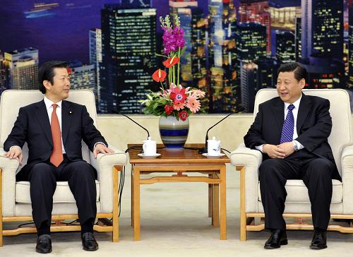 12月15日,中共中央政治局常委、國家副主席習(xí)近平在北京人民大會(huì)堂會(huì)見以黨首山口那津男為團(tuán)長(zhǎng)的日本公明黨代表團(tuán)。新華社記者 黃敬文 攝