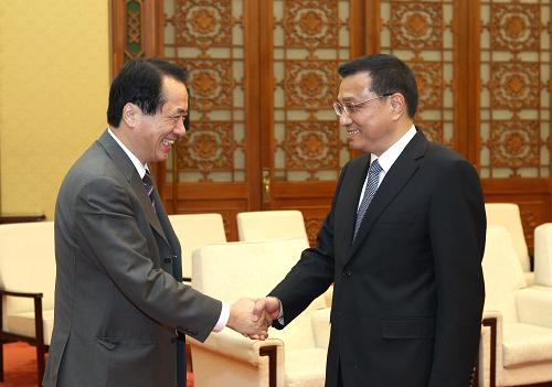 4月3日,國務院副總理李克強在北京人民大會堂會見來華出席第三次中日財長對話的日本副首相兼財務大臣菅直人。新華社記者 馬占成 攝