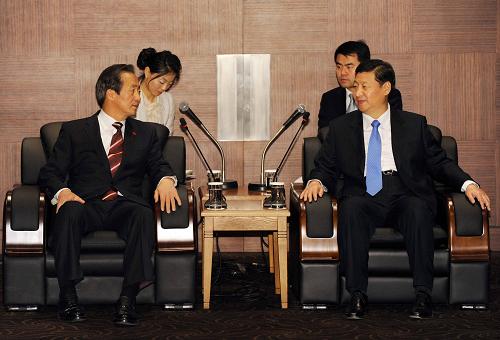 12月18日,中國國家副主席習近平在首爾會見韓國大國家黨黨首鄭夢準。 新華社記者 馬占成 攝