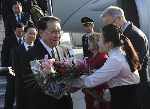 4月18日,中共中央政治局常委李長春抵達渥太華,開始對加拿大進行正式友好訪問。新華社記者馬占成攝