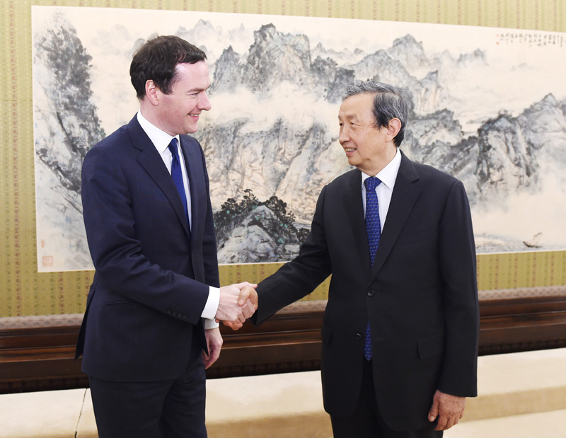 2月25日，國務(wù)院副總理馬凱在北京中南海紫光閣會見英國首席大臣兼財(cái)政大臣奧斯本。