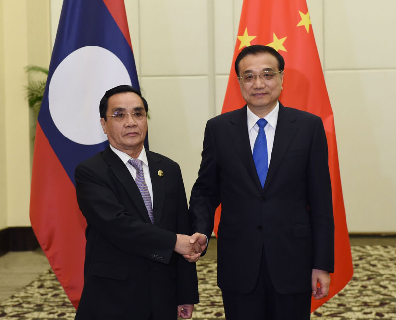 3月23日，國務院總理李克強在海南三亞會見老撾總理通邢。