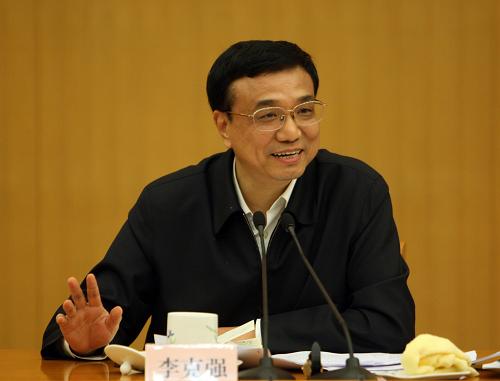 4月10日,中共中央政治局常委、國務(wù)院副總理、深化醫(yī)藥衛(wèi)生體制改革領(lǐng)導(dǎo)小組組長李克強(qiáng)主持召開深化醫(yī)藥衛(wèi)生體制改革地方負(fù)責(zé)人座談會(huì)并講話。新華社記者 蘭紅光 攝