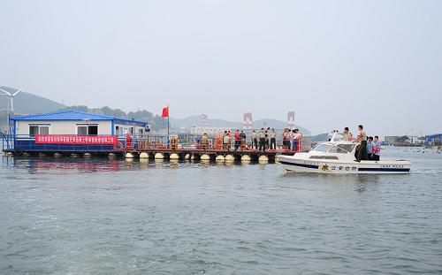 6月29日拍攝的山東省煙臺市第一個(gè)海上警務(wù)室。 新華社發(fā)(初陽 攝)