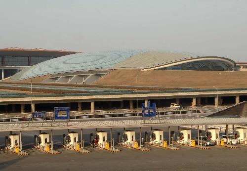 這是首都機(jī)場3號航站樓外部一角(2月19日攝)。