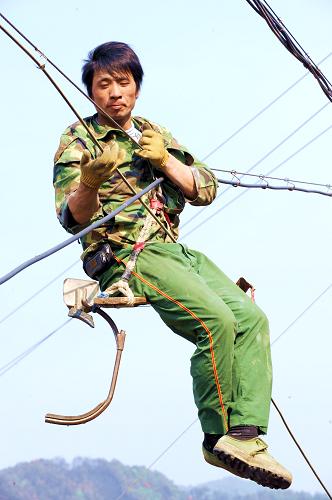 福建軍民抗擊沙縣森林火災(zāi)取得階段性勝利