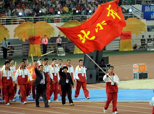 這是北京市代表團(tuán)在開幕式上入場。新華社記者 范長國 攝