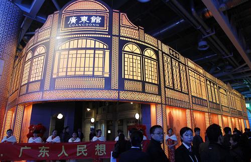 4月17日,廣東館在試燈。新華社記者 裴鑫 攝