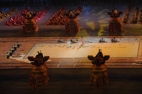 8月8日,第29屆夏季奧林匹克運(yùn)動(dòng)會(huì)在北京國家體育場隆重開幕。這是開幕式現(xiàn)場的表演。 新華社記者 郭大岳 攝