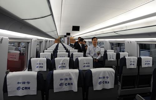 寬敞舒適的“和諧號(hào)”380A車廂(5月27日攝)。新華社記者 蔣林 攝