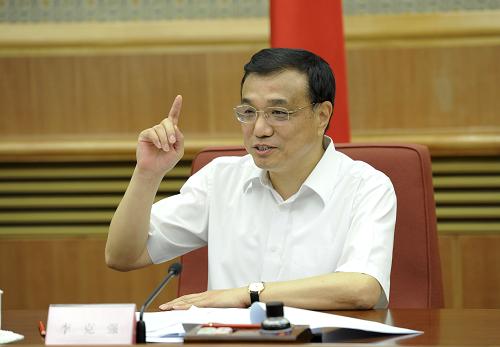 5月31日,中共中央政治局常委、國務(wù)院副總理、國務(wù)院深化醫(yī)藥衛(wèi)生體制改革領(lǐng)導(dǎo)小組組長(zhǎng)李克強(qiáng)主持召開國務(wù)院深化醫(yī)藥衛(wèi)生體制改革領(lǐng)導(dǎo)小組第九次全體會(huì)議。新華社記者 謝環(huán)馳 攝