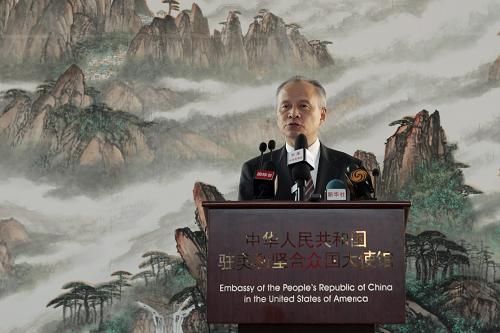 6月5日,中國駐美國大使崔天凱在美國首都華盛頓接受中國常駐美國主要新聞媒體聯(lián)合采訪。新華社記者 方喆 攝