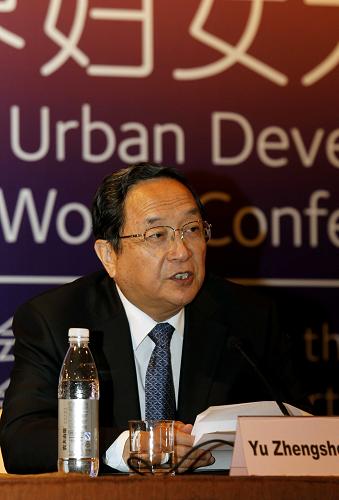9月17日,中共中央政治局委員、上海市委書記俞正聲在開幕式上致辭。新華社記者 劉穎 攝