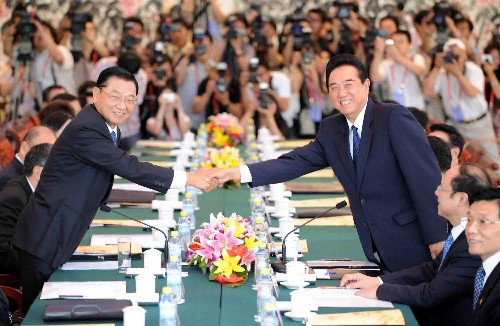 6月12日上午9時許,海峽兩岸關系協會會長陳云林與海峽交流基金會董事長江丙坤會談在北京釣魚臺國賓館開始舉行。這是時隔9年多后兩會領導人再度對話。 新華社記者李曉果攝