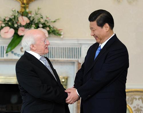 2月20日,中國國家副主席習近平在都柏林會見愛爾蘭總統(tǒng)希金斯。新華社記者 張鐸 攝